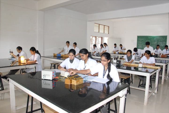 Chaitra Pre-University College-Physics Lab