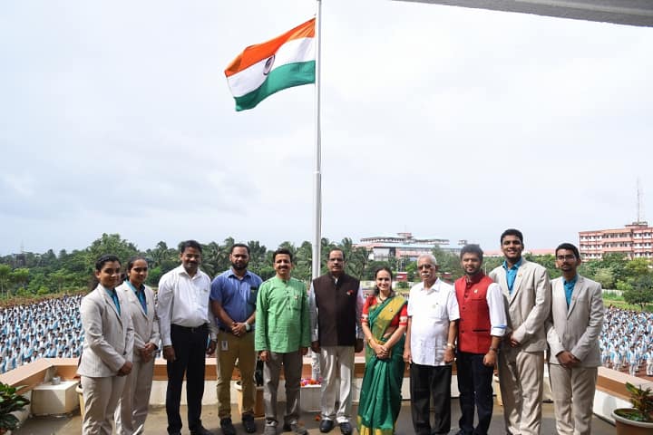 Expert Pre University College-Independance Day