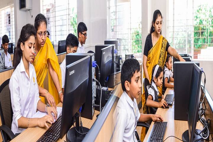 Shakthi Residential Pre University College-IT-Lab