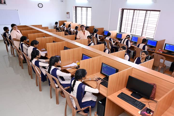 Poornaprajna Pre-University College-Computer Lab