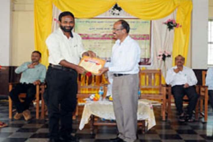 Salihath Pre University College-Prize