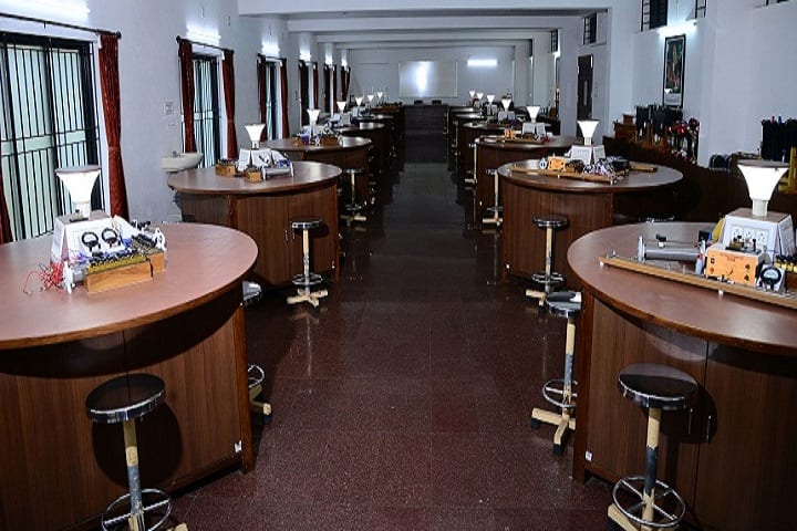 Karkala Jnanasudha Pre University College-Physics Laboratory