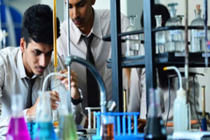 Mahesh Pre University College-Chemistry Laboratory