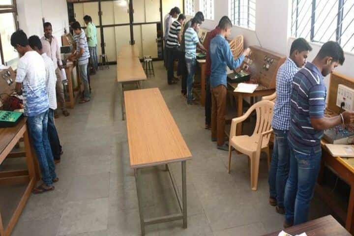 Sarvodaya Pre-University College-Electronic Lab