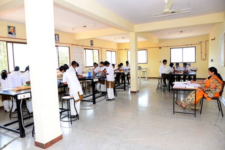 SVIC Jnanodaya Pre University College-Physics Laboratory
