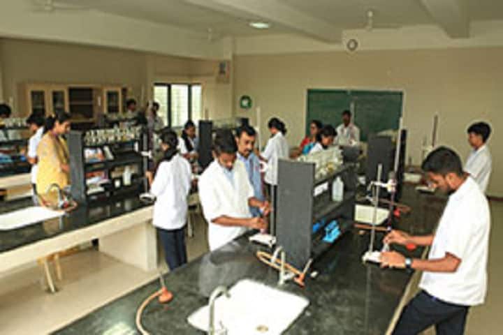 Seshadripuram Independent Pre University College-Chemistry Laboratory