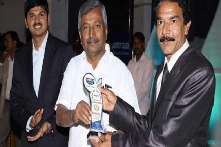 Mahesh Pre University College-Prize