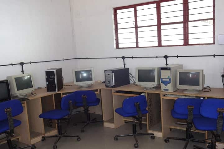 Varadaraja Pre University College-IT-Lab