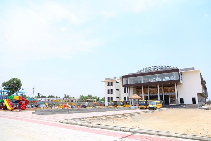 Sri Sharada Pre University College-Campus-View