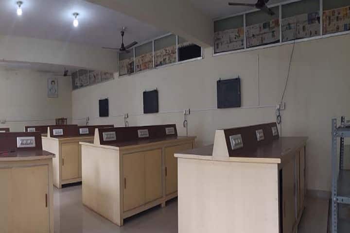 Ambika Pre University College-Physics Laboratory