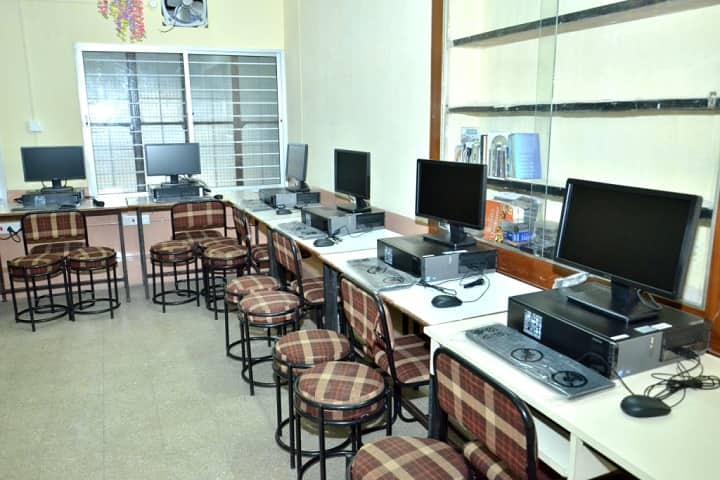 Chamarajpet Independent Pre University College-IT-Lab