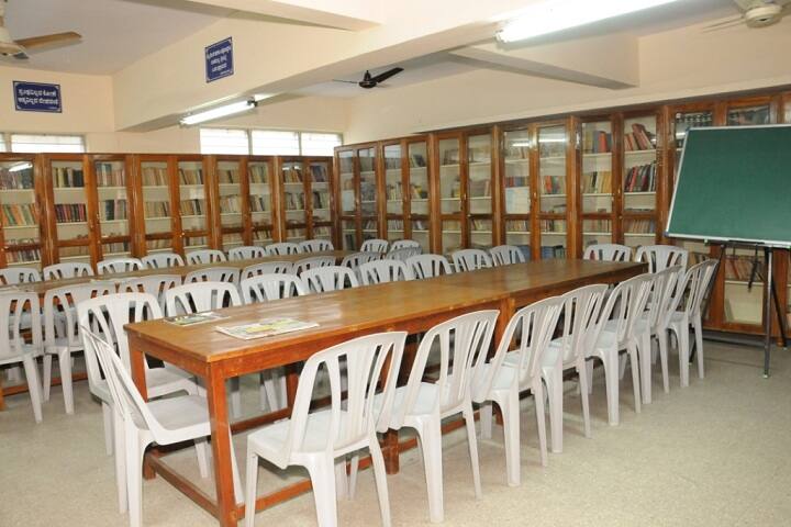 Chamarajpet Independent Pre University College-Library