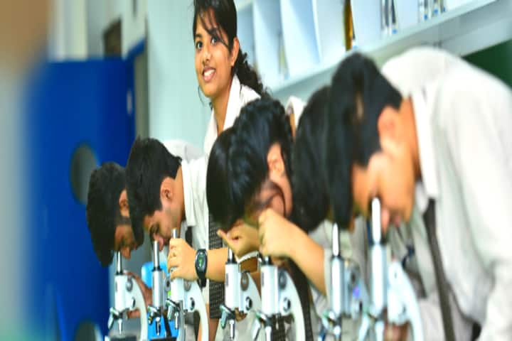 Mahesh Pre-University College-Biology Lab