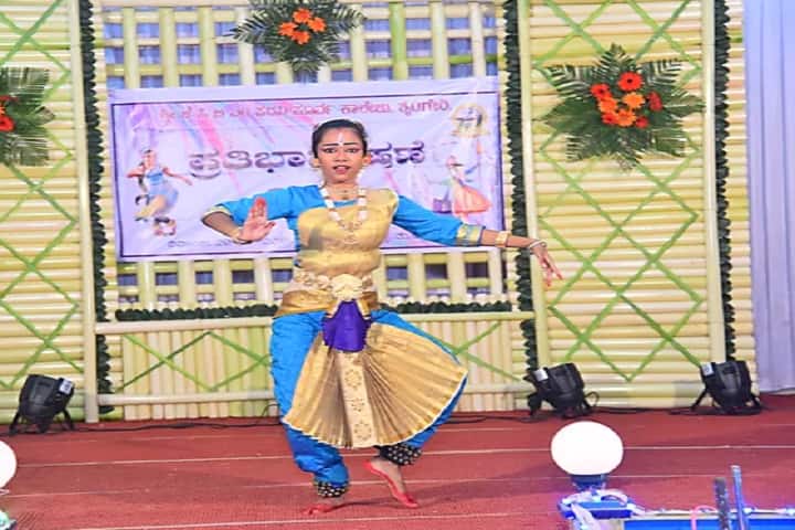 Sri Jagadguru Chandrashekhara Bharathi Memorial Pre University College-Dance