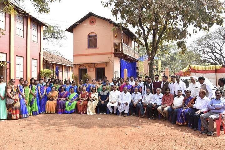 Vanita Women Arts and Commerce PU College-Staff