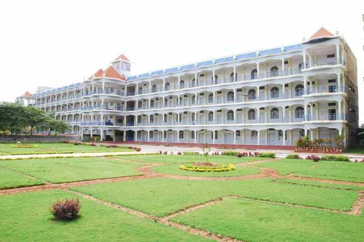 Vishwamanava Pre-University College-College Campus