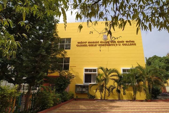 Carmel Girls Pre-University College-College Building