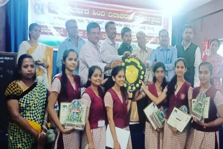 Carmel Girls Pre-University College-Hindi Diwas