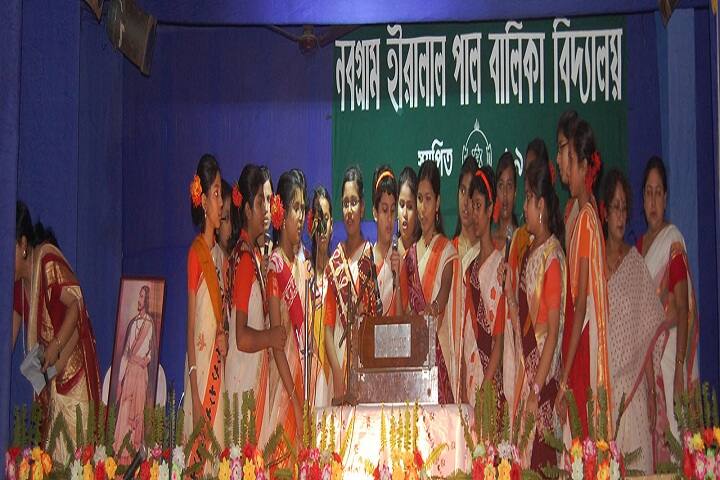 Nabagram Hirala Paul Balika Vidyalaya-Singing