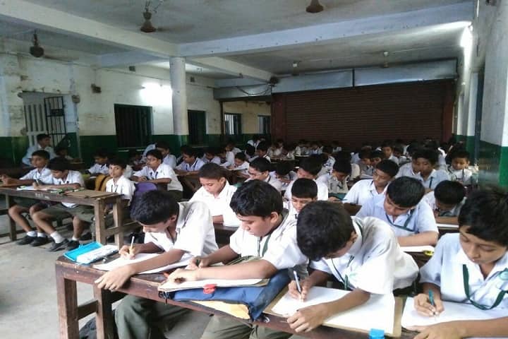 Uttarpara Amarendra Vidyapith-Classroom