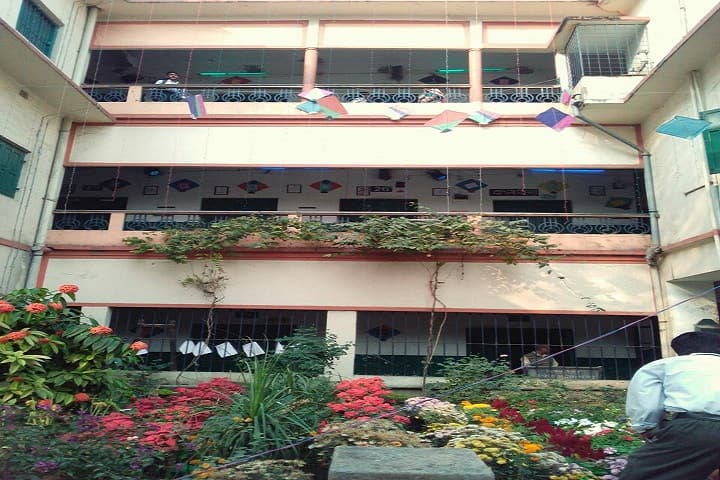 Uttarpara Amarendra Vidyapith-College Building