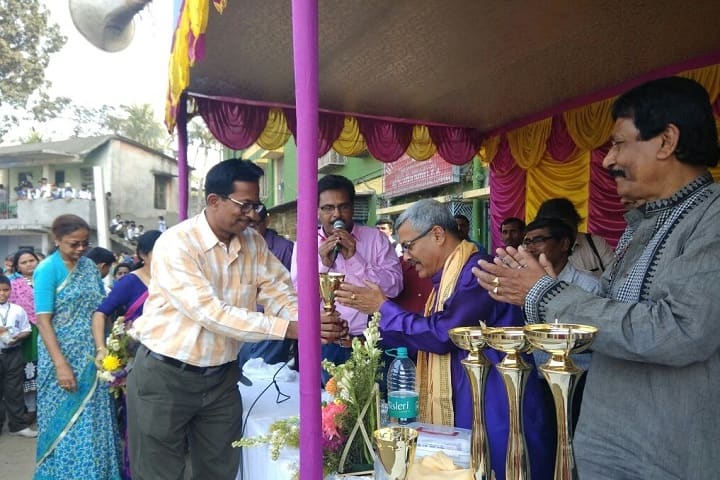 Uttarpara Amarendra Vidyapith-Prize