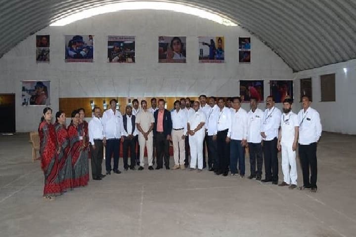 Yashwantrao Chavan Mahavidyalaya-Staff