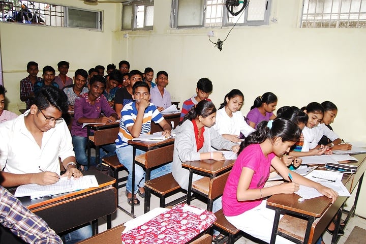 DR R P NATH Junior College-Classroom View
