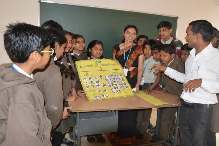 Sadhu Ram Vidya Mandir-Language Lab