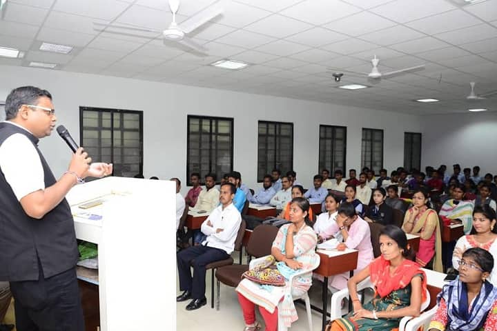 Walchand College of Arts and Science-Speech