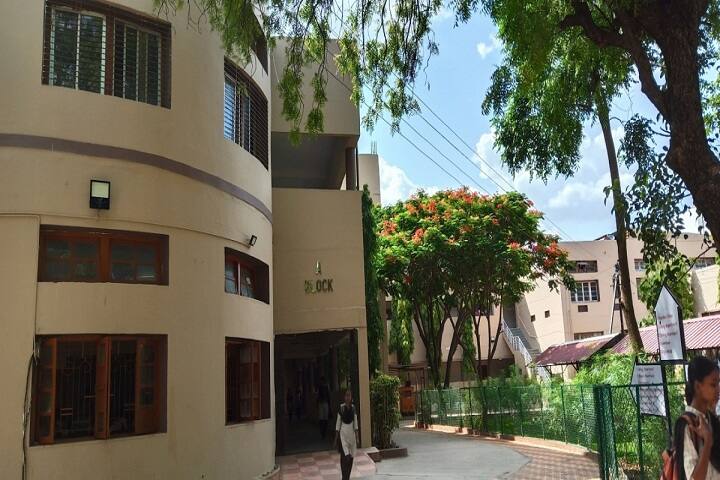 D B F Dayanand College of Arts and Science-Campus-View