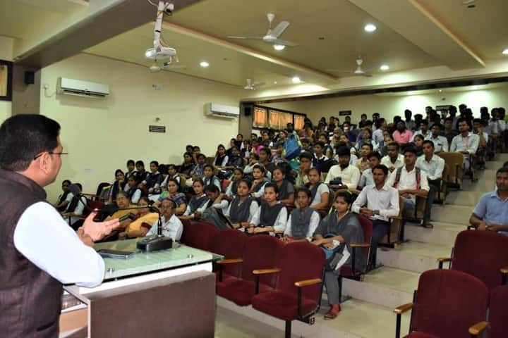 D B F Dayanand College of Arts and Science-Programme