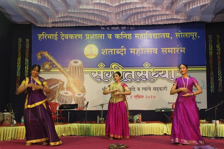 Haribhai Deokaran High School and Junior College-Dance