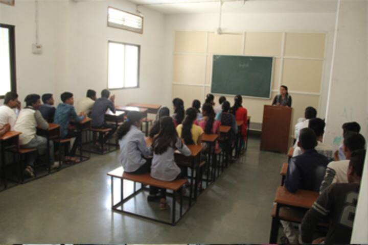 Karmveer College of Science and Commerce-Classroom