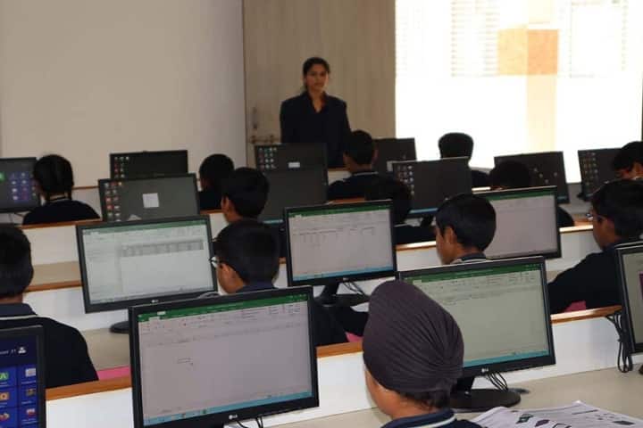 Preetisudhaji Junior College-IT-Lab