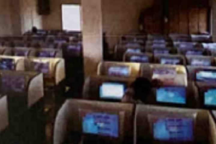 Dharmavir Anand Dighe English Medium School-IT-Lab