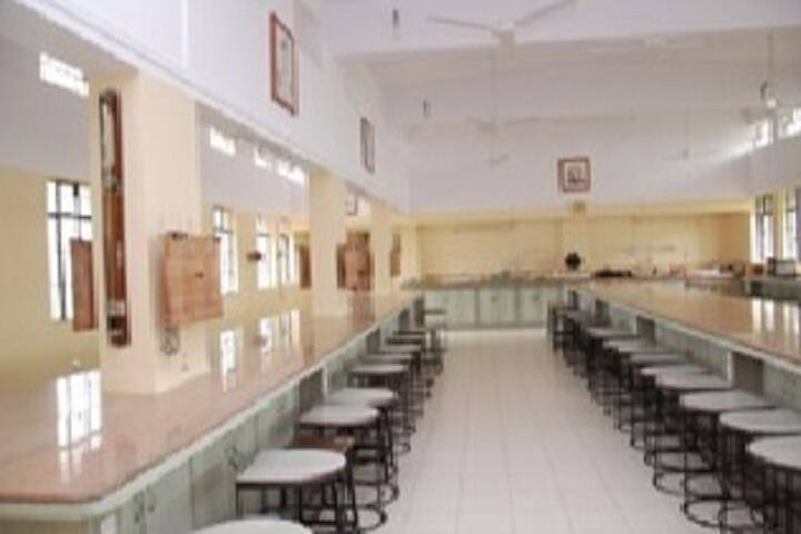 Shardabai Pawar Womens Junior College-Physics Laboratory