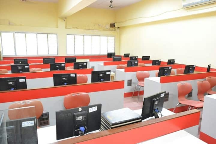 Dr Ambedkar College of Commerce and Economics-IT-Lab View