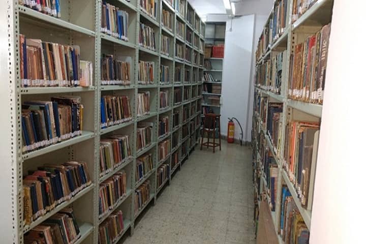 Smt Maniben M P Shah Womens College of Arts and Commerce-Library