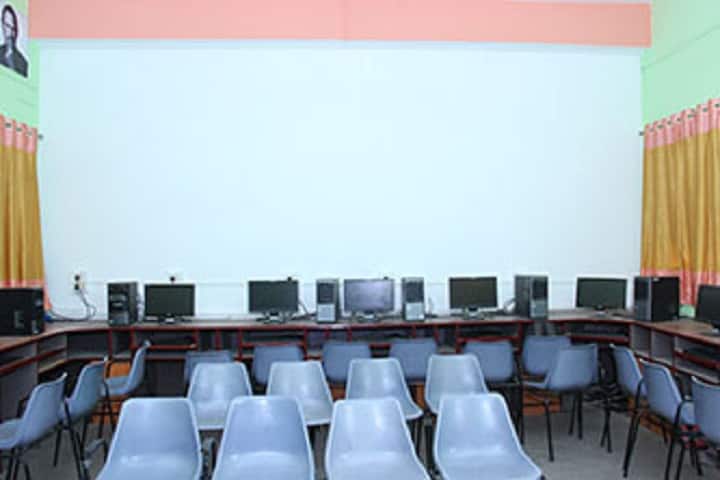 Navgan Shikshan Sanstha Rajuris Arts and Commerce College-IT-Lab
