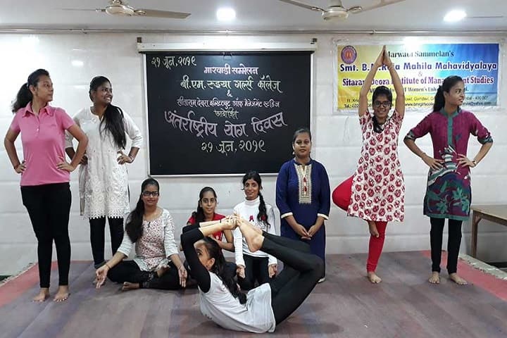 B M Ruia Girls College-Yoga Day