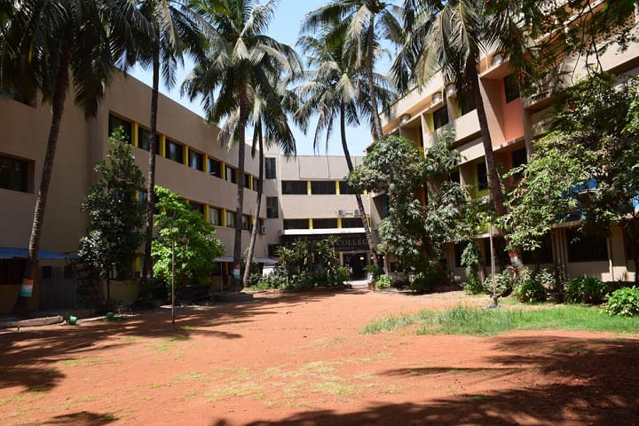 L S Raheja College Of Arts and Commerce-Campus View