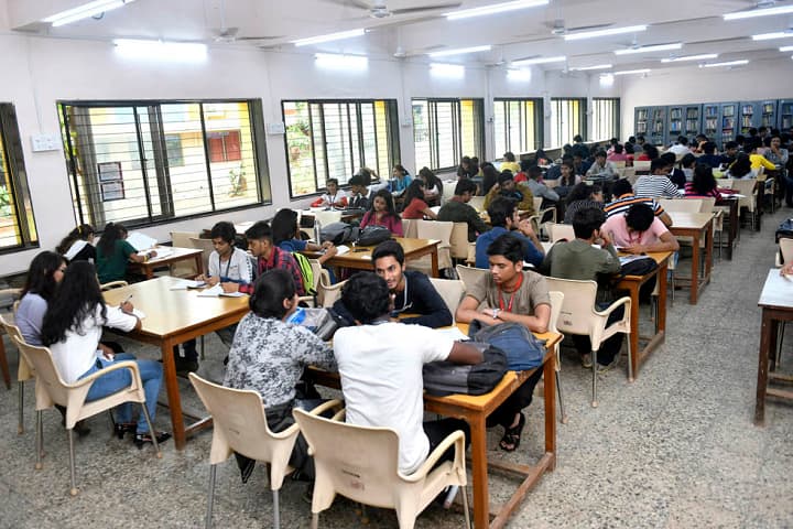 L S Raheja College Of Arts and Commerce-Library Reading Room