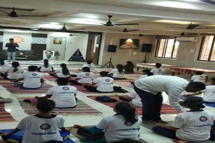 L S Raheja College Of Arts and Commerce-Yoga