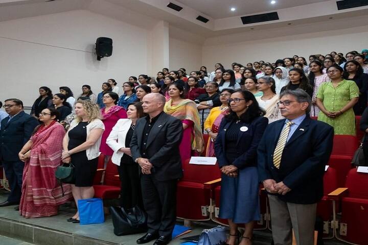 Sir Vithaldas Thackersey Junior College-Auditorium