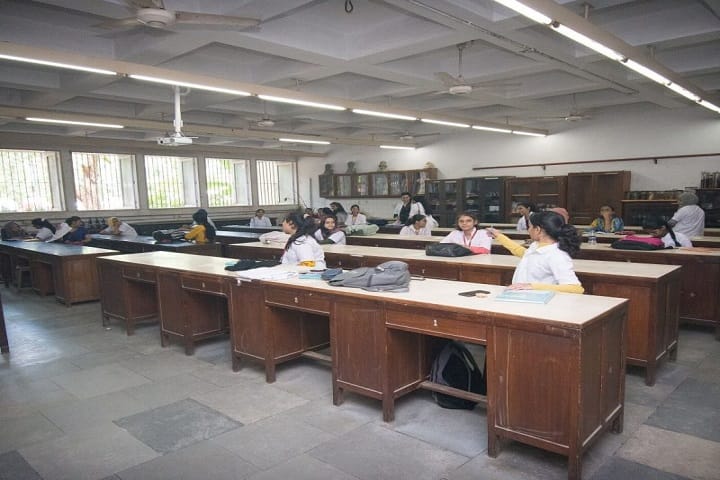 Sir Vithaldas Thackersey Junior College-Classroom