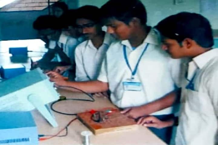 S E S Junior College Of Arts and Science-Electronics Lab