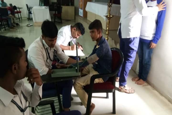 Adv Shardul Sudhakarrao Jadhavar Commerce and Science Junior College-Health Checkup