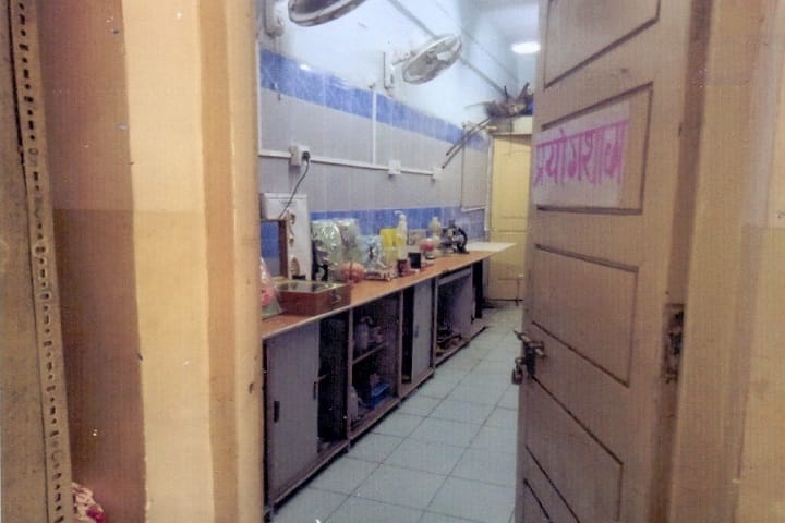 Maheshwari Vidyalaya and Junior College-Laboratory