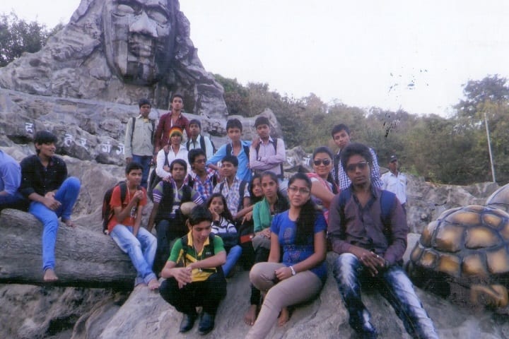 Maheshwari Vidyalaya and Junior College-Tour